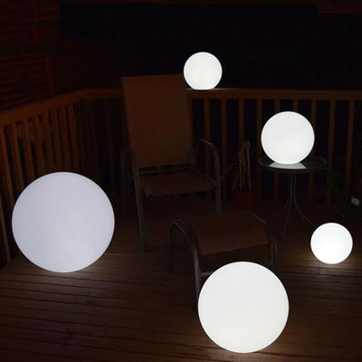 LED حمام سباحة أضواء لامعة كرة مقاومة للماء عائمة 16 لون متغير