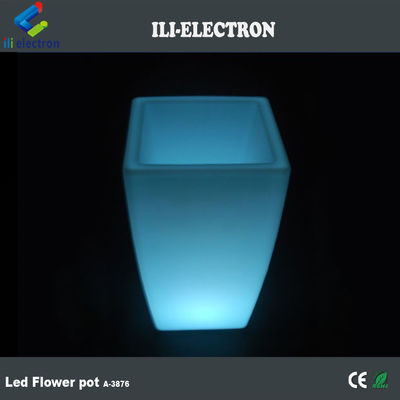 الصين الموردات في الهواء الطلق LED مضاء مضاء مربع نبات وعاء 80000 ساعة عمر البطارية