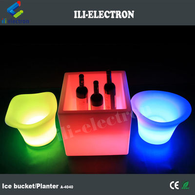 مربع PE البلاستيكية المضيئة LED دلو الثلج / LED وعاء الزهور / زرع الزهور