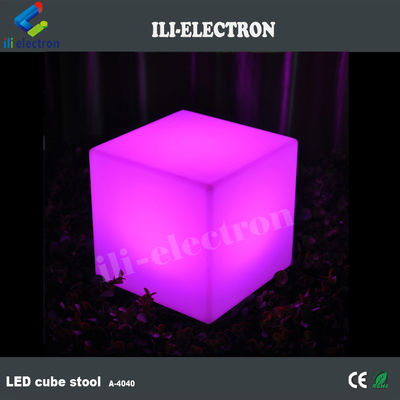 مكعب إضاءة بلاستيكي بقيادة LED للتحكم عن بعد