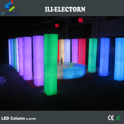 جهاز التحكم عن بعد بالإنفاراد LED الملونة الزخرفية الركائز الزفافية البلاستيكية الأعمدة