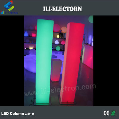 جهاز التحكم عن بعد بالإنفاراد LED الملونة الزخرفية الركائز الزفافية البلاستيكية الأعمدة