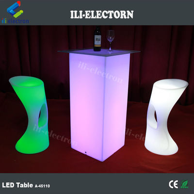 طاولات الأثاث ذات المصابيح ال RGB LED الحديثة مع بطارية الليثيوم القابلة لإعادة الشحن