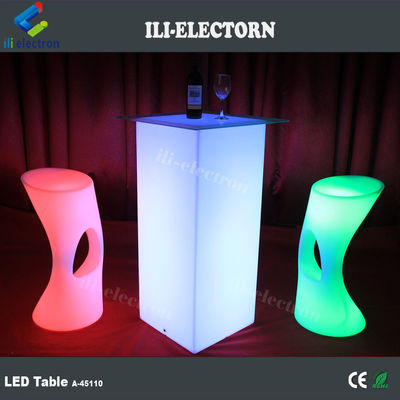 طاولات الأثاث ذات المصابيح ال RGB LED الحديثة مع بطارية الليثيوم القابلة لإعادة الشحن