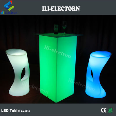 طاولات الأثاث ذات المصابيح ال RGB LED الحديثة مع بطارية الليثيوم القابلة لإعادة الشحن