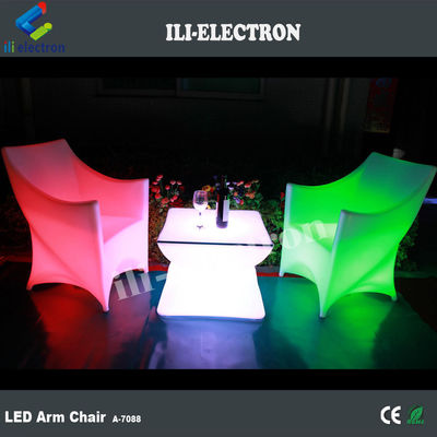 PE بلاستيك LED مضاءة الأثاث كرسي RGB مع بطارية الليثيوم قابلة لإعادة الشحن
