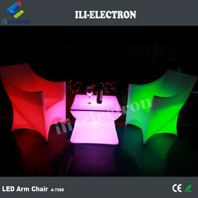 PE بلاستيك LED مضاءة الأثاث كرسي RGB مع بطارية الليثيوم قابلة لإعادة الشحن