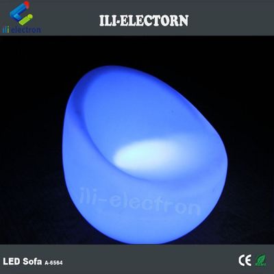 PE البلاستيك القابل لإعادة الشحن RGB مضيئة LED بار أريكة Infarad التحكم عن بعد