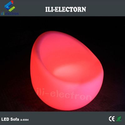 PE البلاستيك القابل لإعادة الشحن RGB مضيئة LED بار أريكة Infarad التحكم عن بعد
