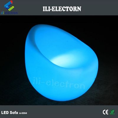 PE البلاستيك القابل لإعادة الشحن RGB مضيئة LED بار أريكة Infarad التحكم عن بعد