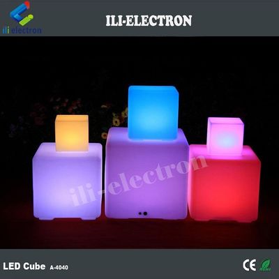 التحكم عن بعد RGB تغيير اللون البطارية قابلة لإعادة الشحن بلاستيكية مضاءة مكعب الضوء