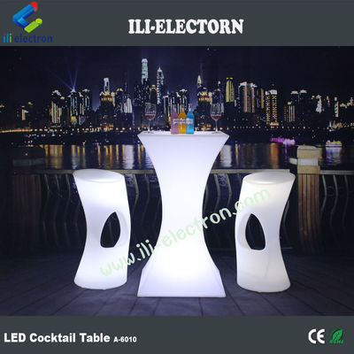 طاولة الكوكتيل الخفيفة