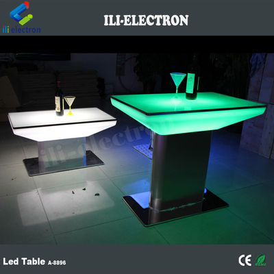 طاولة طعام LED بلاستيكية مربعة تتغير اللون في الهواء الطلق والداخلي