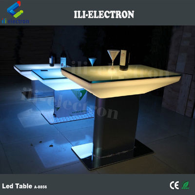 طاولة طعام LED بلاستيكية مربعة تتغير اللون في الهواء الطلق والداخلي