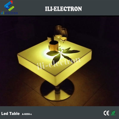 طاولة حديقة مدعومة نادي ليلي ملابس لون طاولة كوكتيل أثاث LED