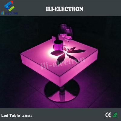 طاولة مضيئة LED من البلاستيك PE المستخدمة تجارياً