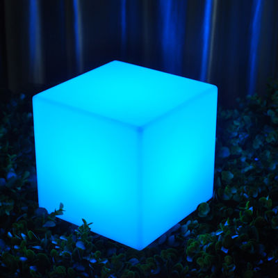 بلاستيك إضاءة الفضاء LED مكعب الضوء حل الإضاءة المثالي