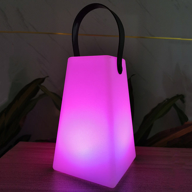 قابلة لإعادة الشحن مصباح LED محمول التحكم اللاسلكي الملون للتخييم