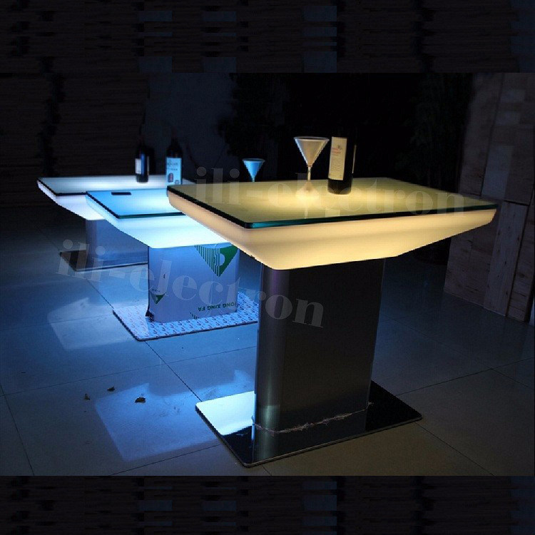 ضوء التحكم عن بعد RGB بلاستيكي مدعوم مربع طاولة الجلوس